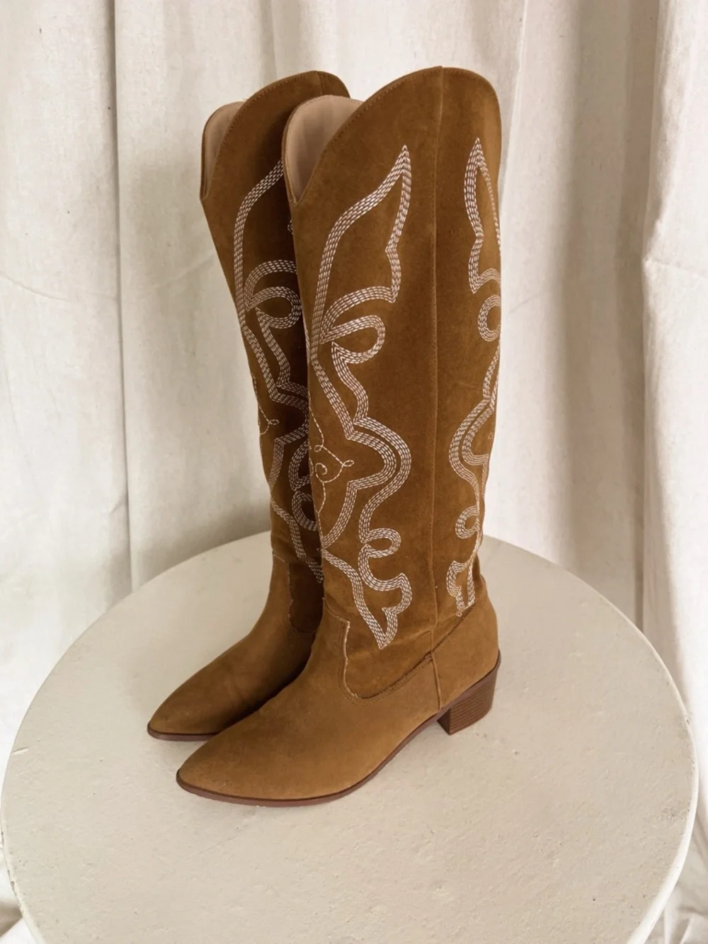 Suede Western Knee-High Boots in Brown
